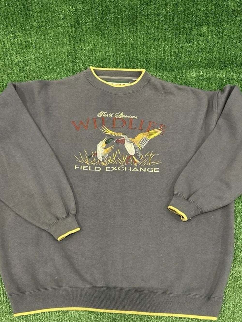 Vintage 90s North American Wildlife Field Exchange Embroidered Duck Sweatshirt X